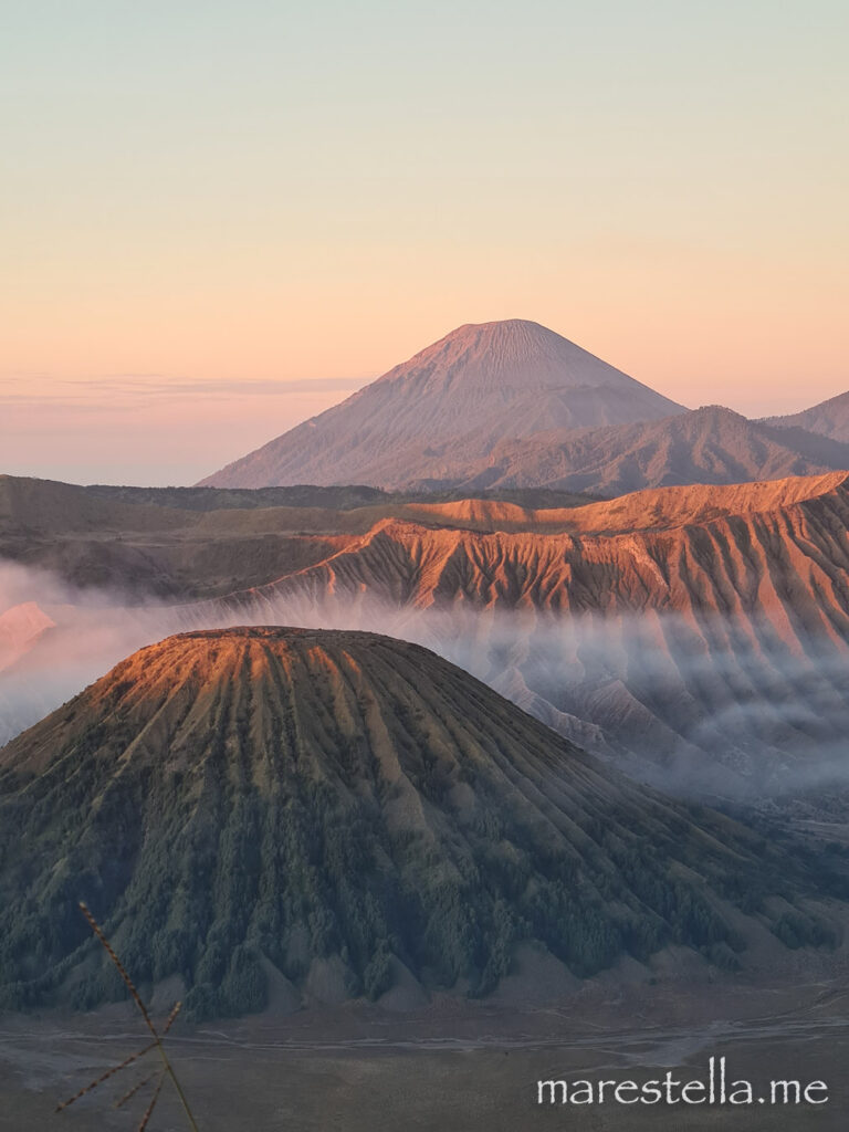 Sonnenaufgang Bromo Vulkan